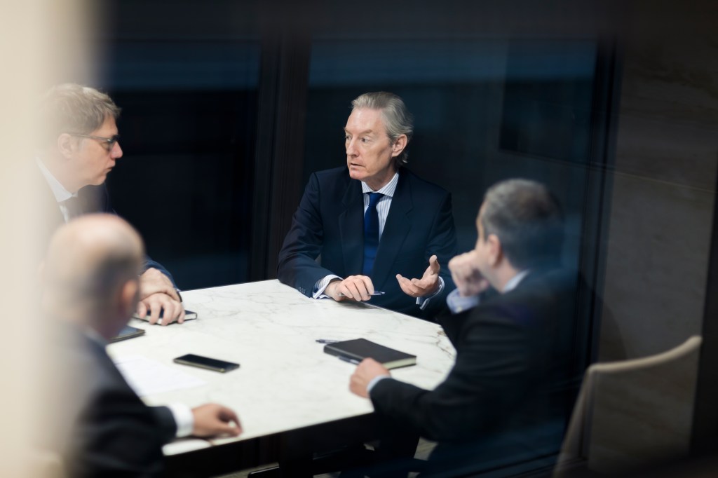 Bord room discussions. Not all security executives have regular contact with the CEO. | Image source: Getty Images