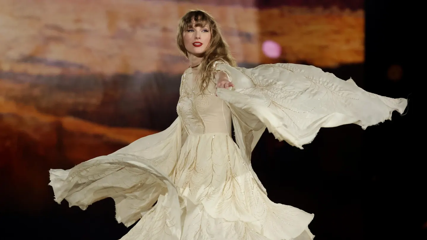 Swift's ‘The Tortured Poets Department’ debuts at No.1 on Billboard