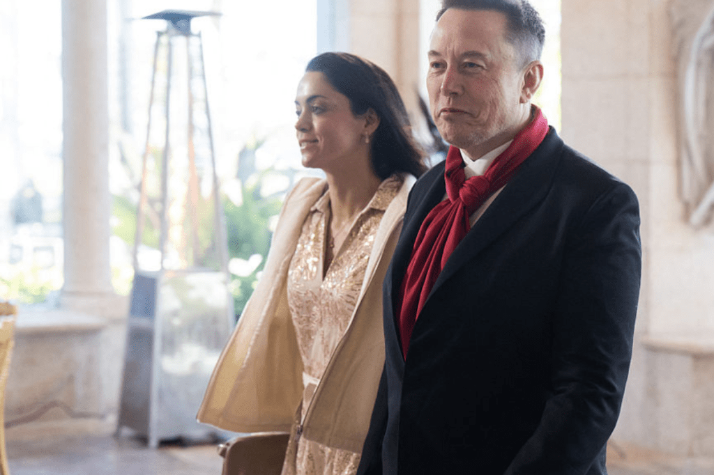 Elon Musk’s net worth has surged past $800 billion, setting yet another record and widening the gap between him and the next richest to more than $500 billion.