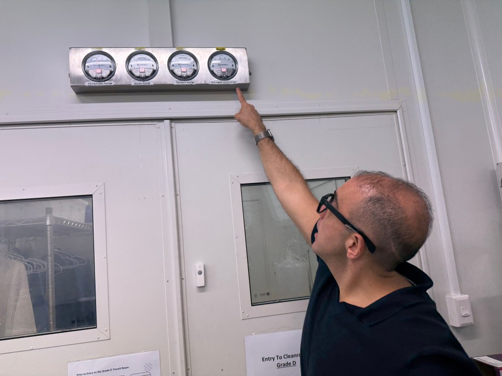 Ali Fathi at the Tetratherix lab