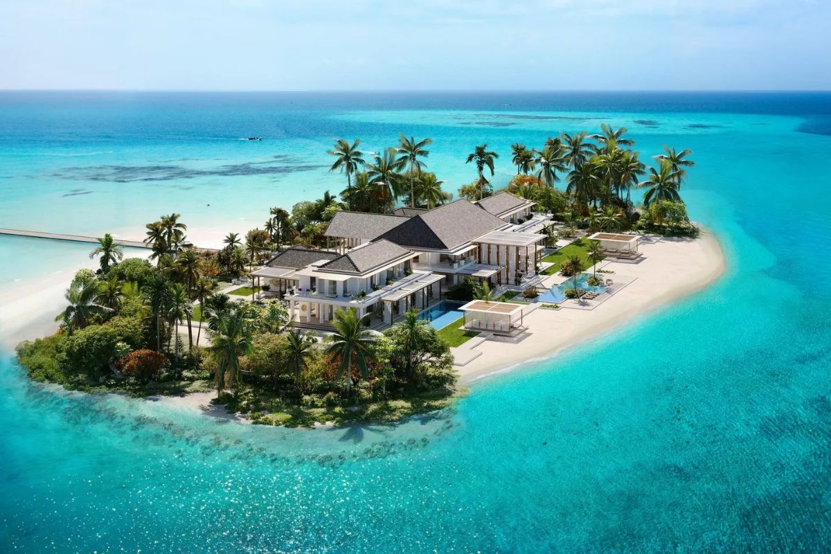 A wave of new luxury resort brands is coming to the Maldives