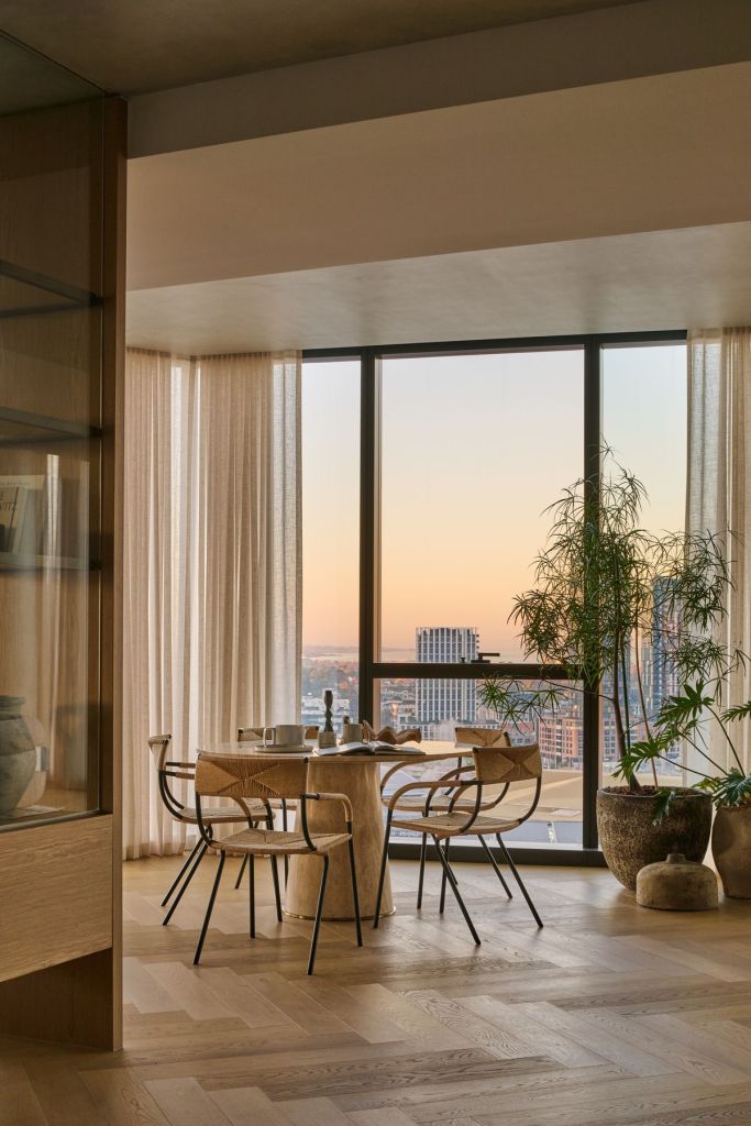 The informal dining nook inside Penthouse 1801