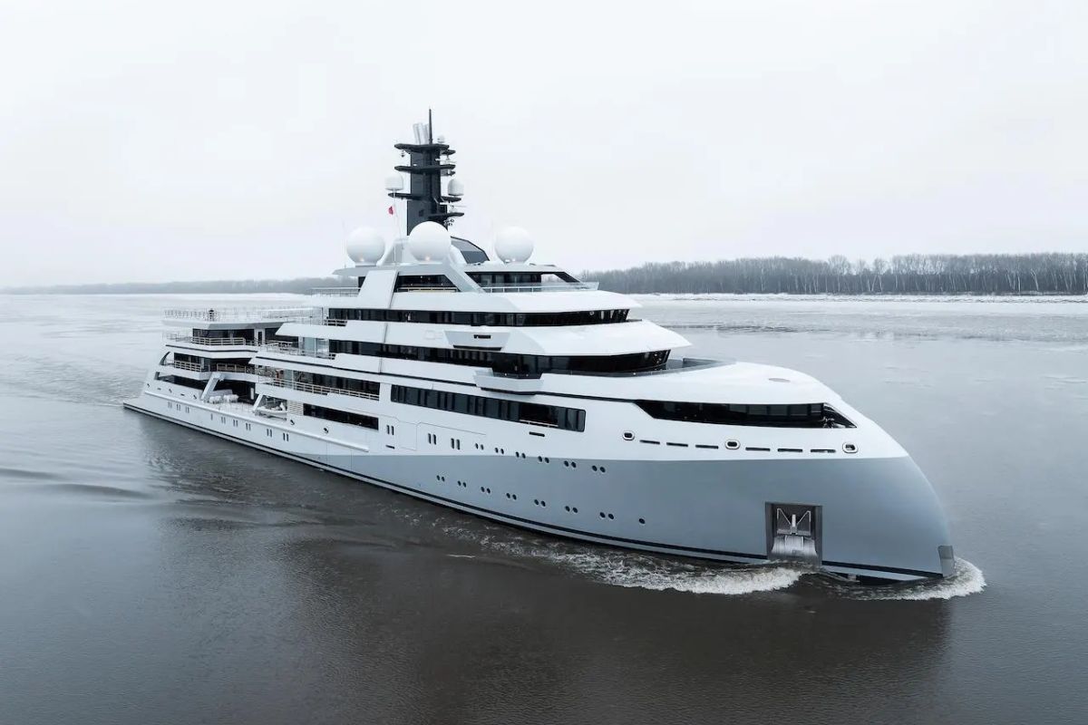 Lürssen launched unprecedented 6 new superyachts in 2026